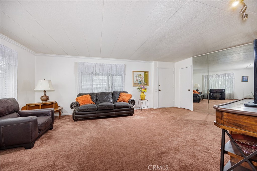 32302 Alipaz Street 16