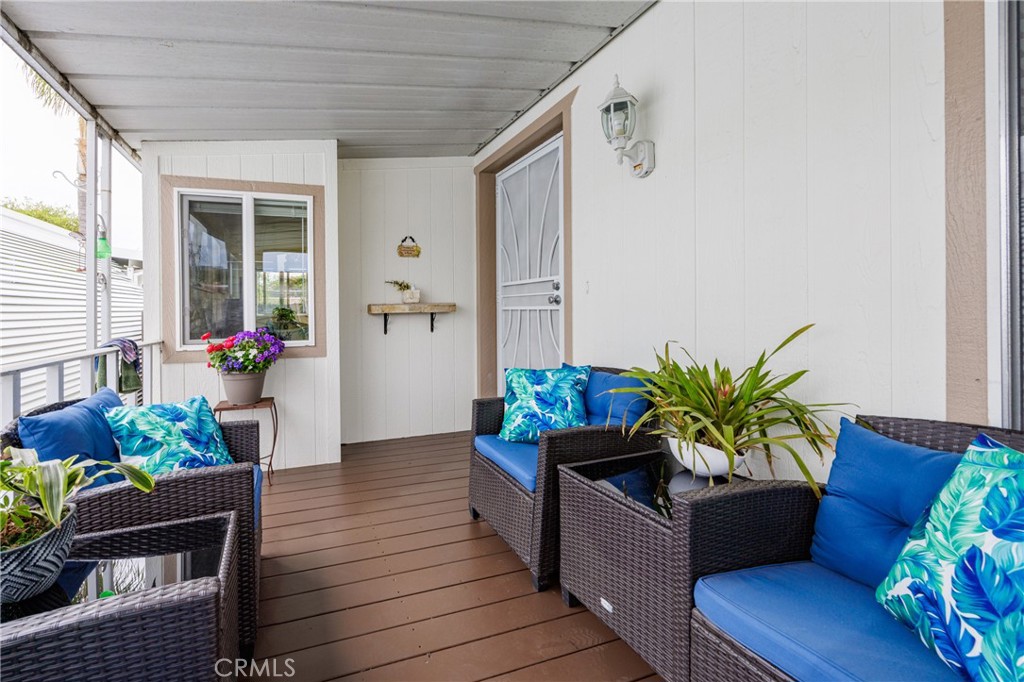 32302 Alipaz Street 16