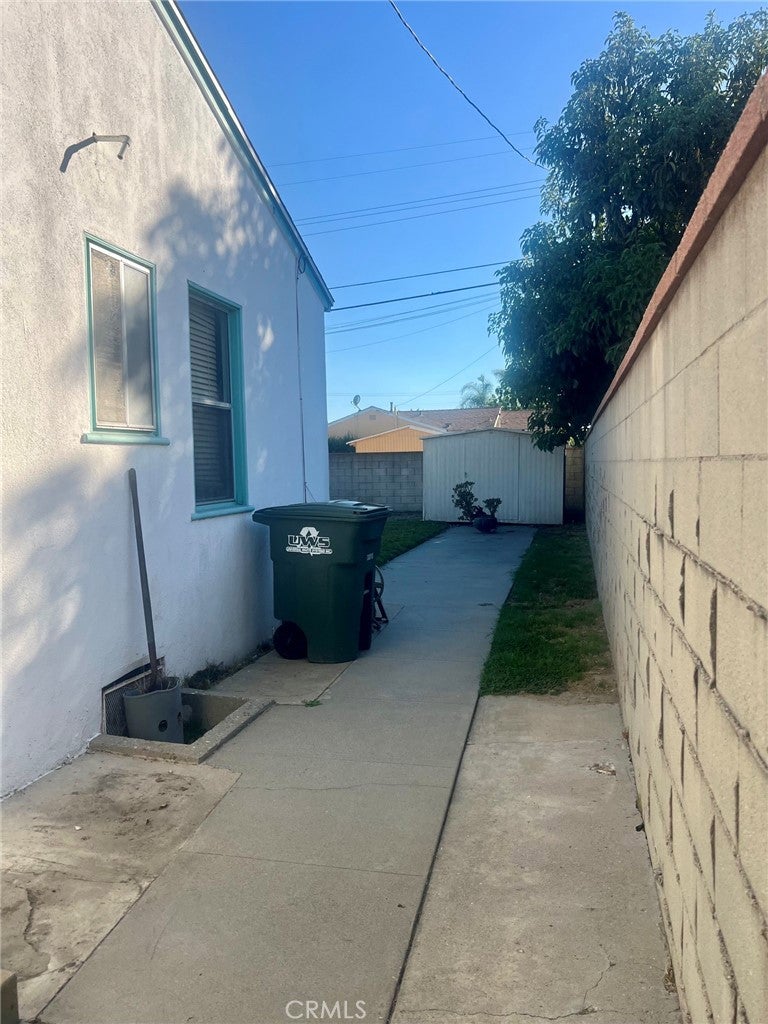 6072 Mckinley Ave.