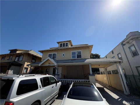 Photo of 1644 S Wilton Pl PL #2, Los Angeles, CA 90019 (MLS # AR26200457)
