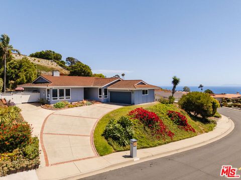 Photo of 32254 Sea Raven Drive, Rancho Palos Verdes, CA 90275 (MLS # 26832135)