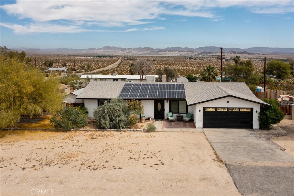Photo of 72912 Manana, 29 Palms, CA 92277 (MLS # DW26094120)