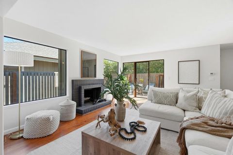 Photo of 137 Union Avenue #A, Campbell, CA 95008 (MLS # ML82036990)