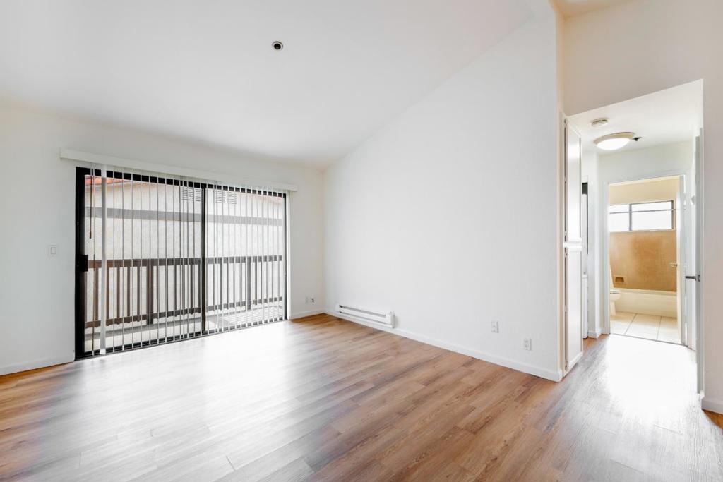 15065 Hesperian Boulevard 22