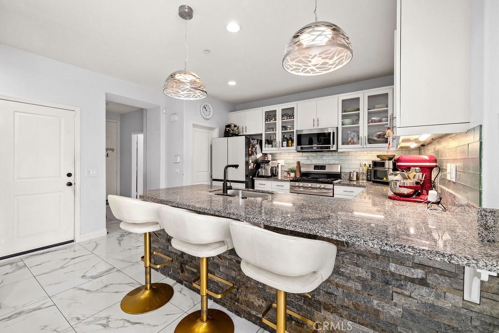 3933 Iron Mountain