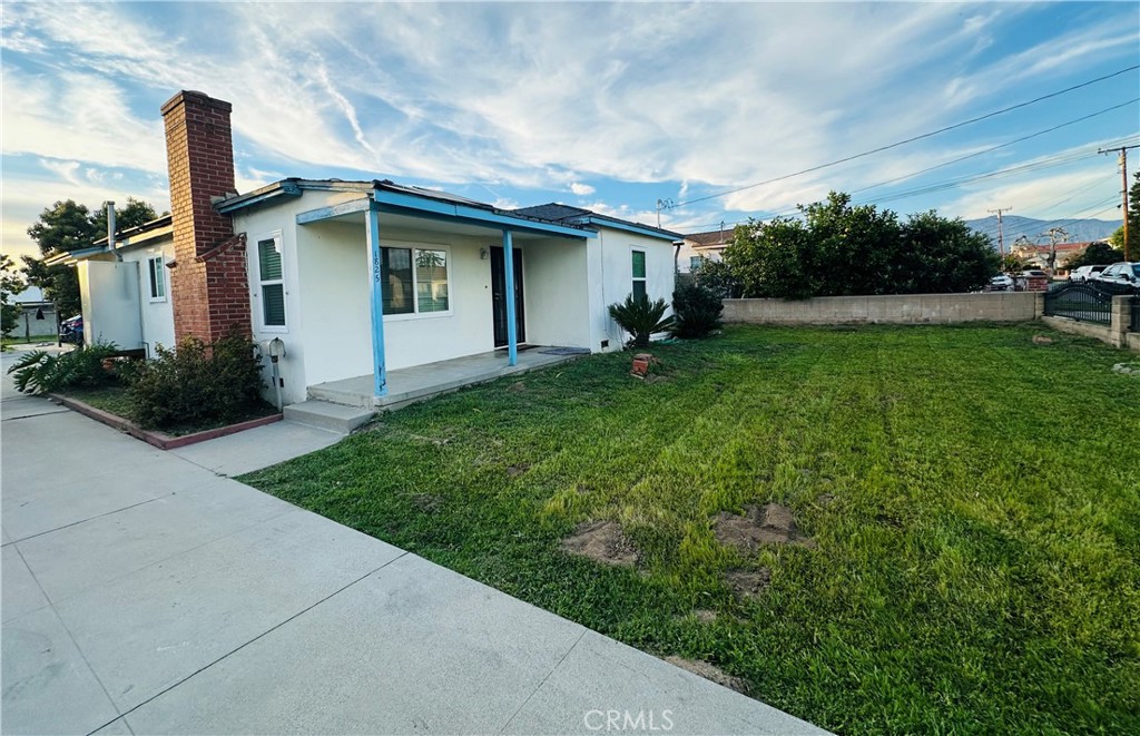 1825 S Gladys Avenue