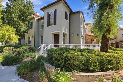 Photo of 28165 Ashbrook LN, Valencia, CA 91354 (MLS # SR26213542)