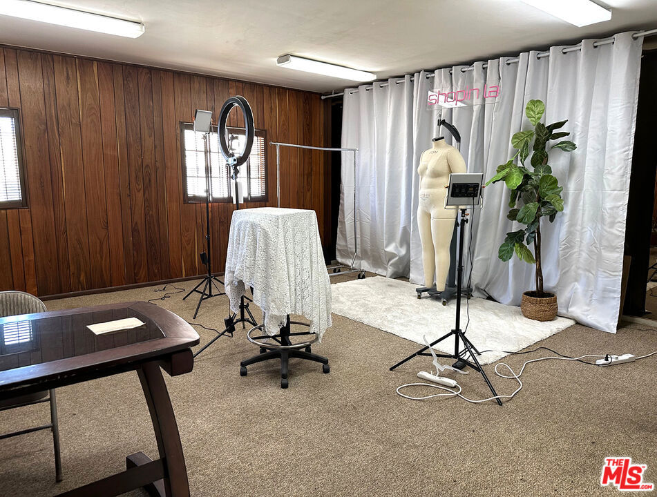 4308 Firestone Boulevard