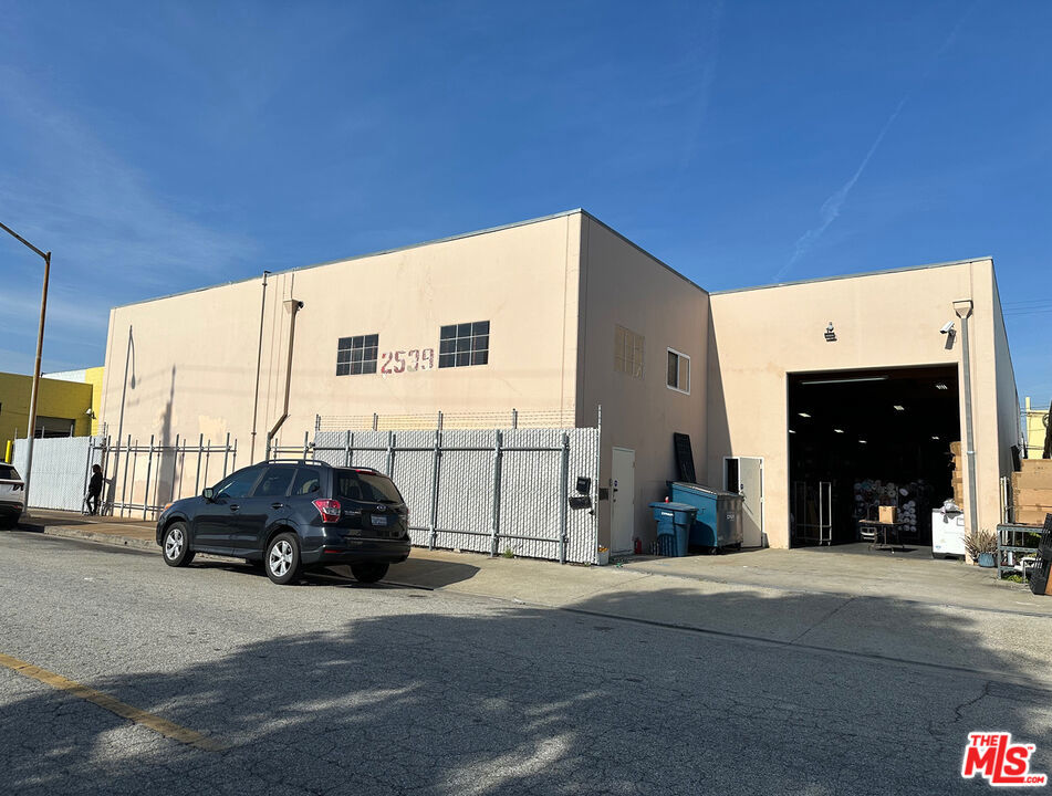 4308 Firestone Boulevard