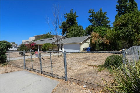 Tiny photo for 3485 Harding ST, Riverside, CA 92506 (MLS # IV26195038)