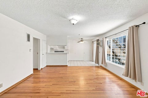 Photo of 3720 Vinton Avenue #3, Los Angeles, CA 90034 (MLS # 26869721)