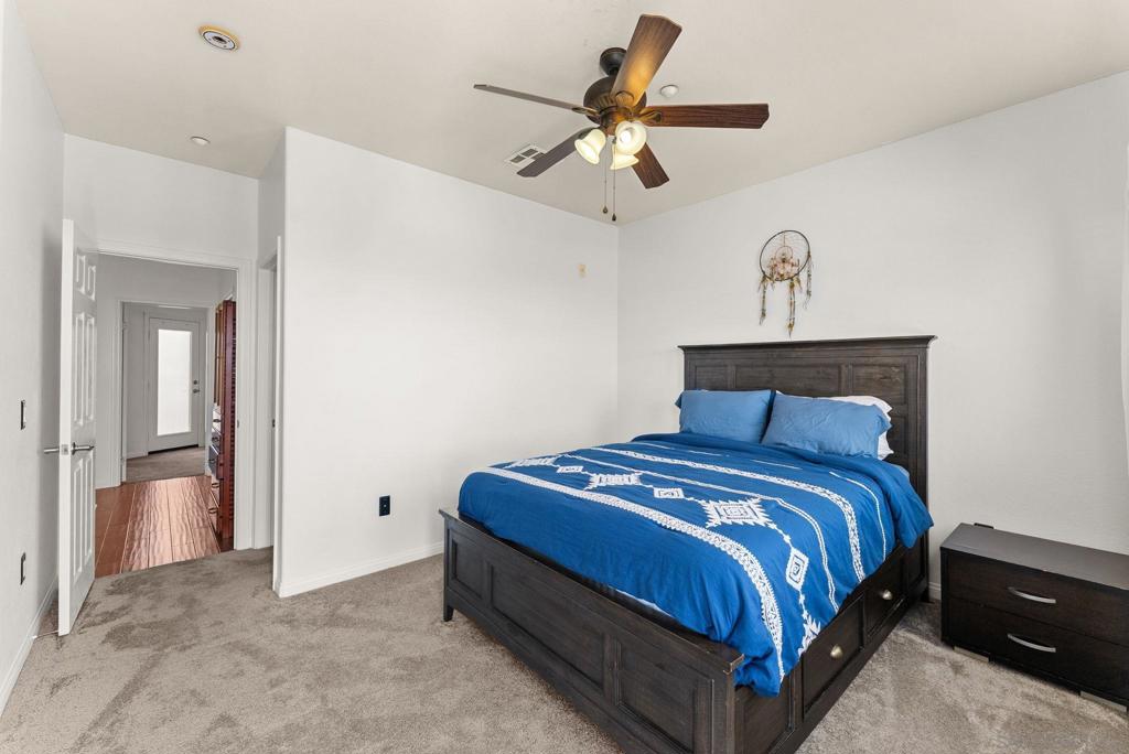 3930 1/2 Iowa St