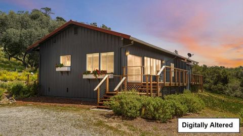 Photo of 19269 Mallory Canyon Road #D, Salinas, CA 93907 (MLS # ML82046725)