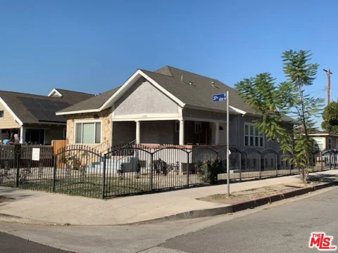 MLS: 26873649