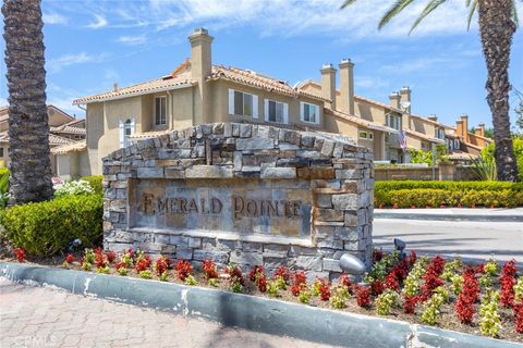 Photo of 27419 Daffodil Pl, Mission Viejo, CA 92692 (MLS # CV26092366)