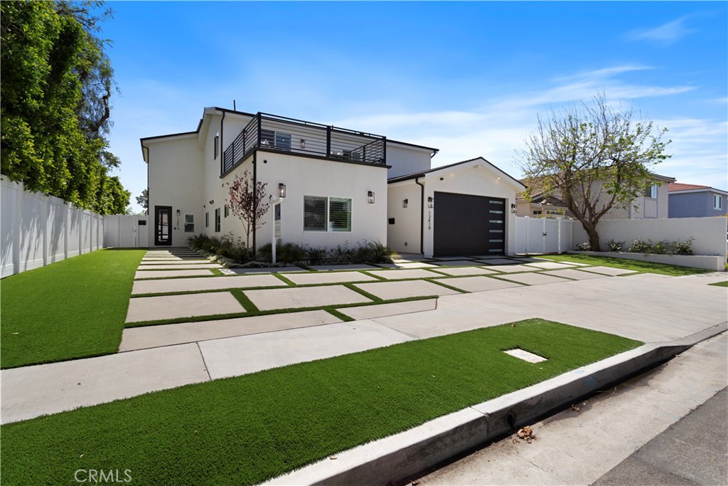 13418 13416 W Crowley Street