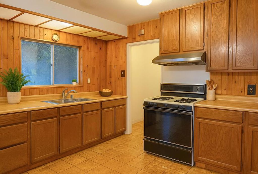 Photo of 10250 Bret Avenue, Cupertino, CA 95014 (MLS # ML82027948)