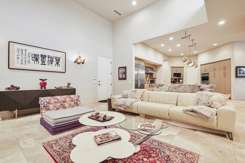 The Estancias Rancho LQ - Residential