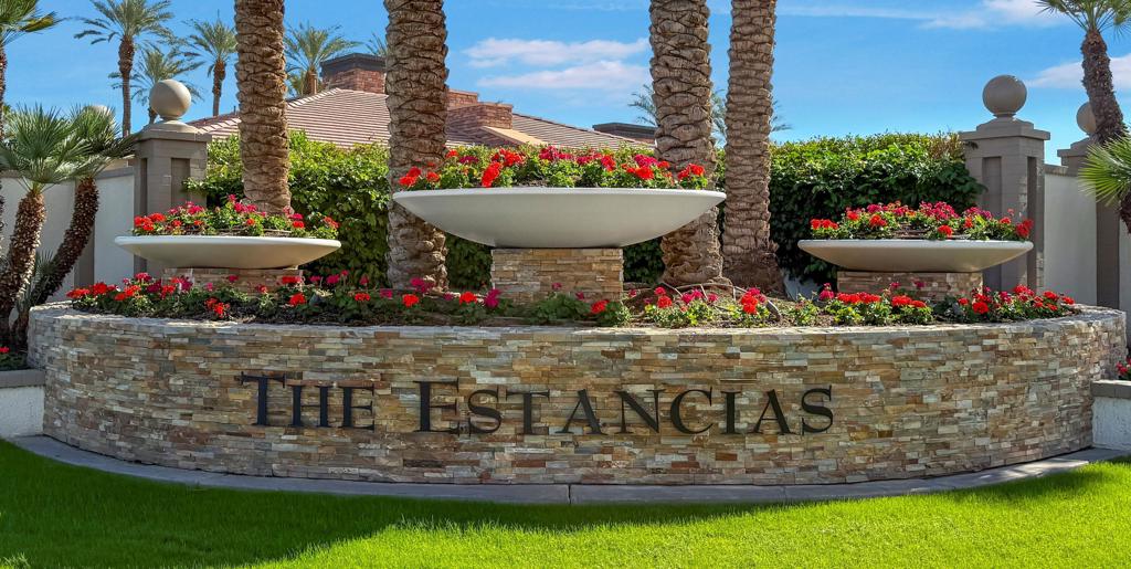 The Estancias Rancho LQ - Residential