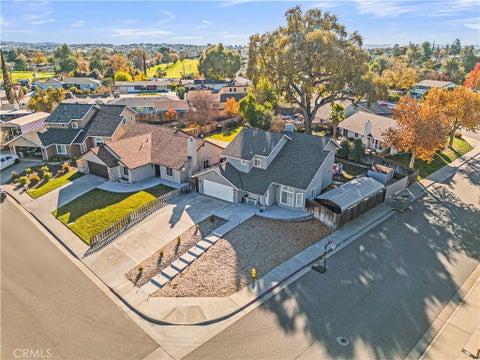 Tiny photo for 1118 Golf PL, Paso Robles, CA 93446 (MLS # NS26130849)