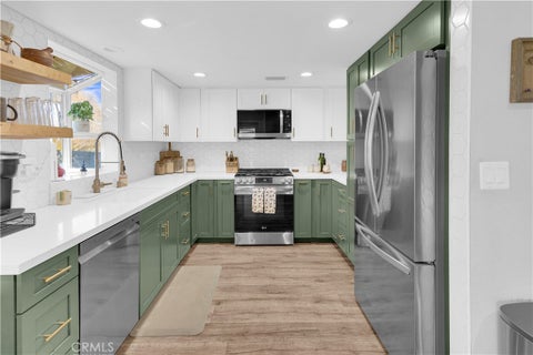 Tiny photo for 1118 Golf PL, Paso Robles, CA 93446 (MLS # NS26130849)