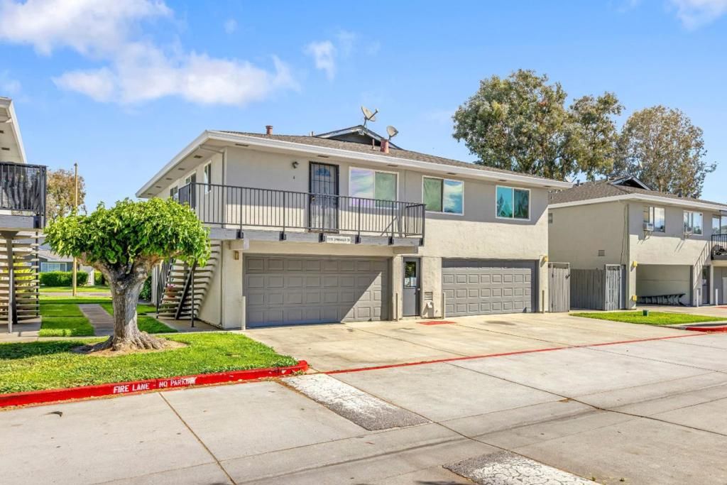 Photo of 5578 Spinnaker Drive #4, San Jose, CA 95123 (MLS # ML82044056)