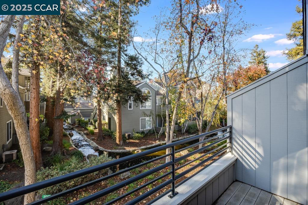 ELLINWOOD - Residential