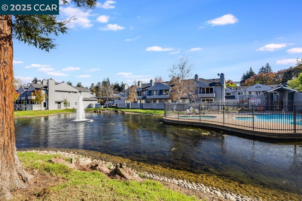 ELLINWOOD - Residential