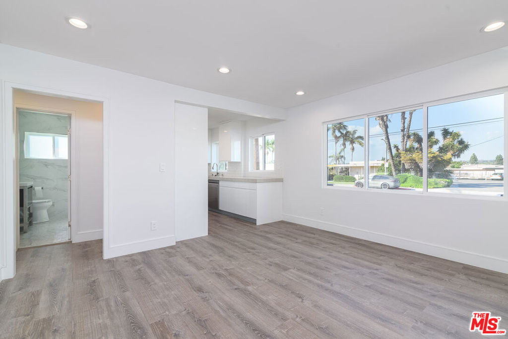 1310 W Valencia Drive Apt 1306