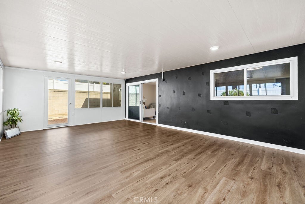8351 Amsterdam Drive, Huntington Beach CA 92647 - Photo 25