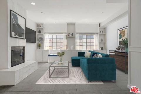 Photo of 850 N Poinsettia Place #3, Los Angeles, CA 90046 (MLS # 25587691) Photo of 850 N Poinsettia Place #3, Los Angeles, CA 90046 (MLS # 25587691)