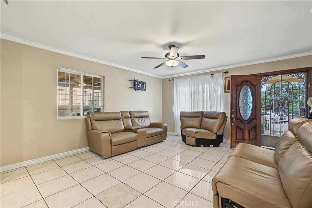 435 W 91st Place