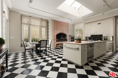 Tiny photo for 2035 Sandy Place, Santa Barbara, CA 93108 (MLS # 26104604)