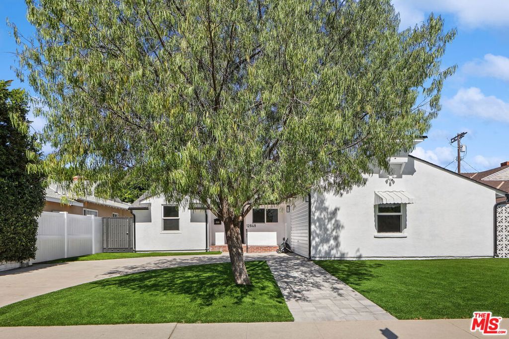 12849 Tiara Street