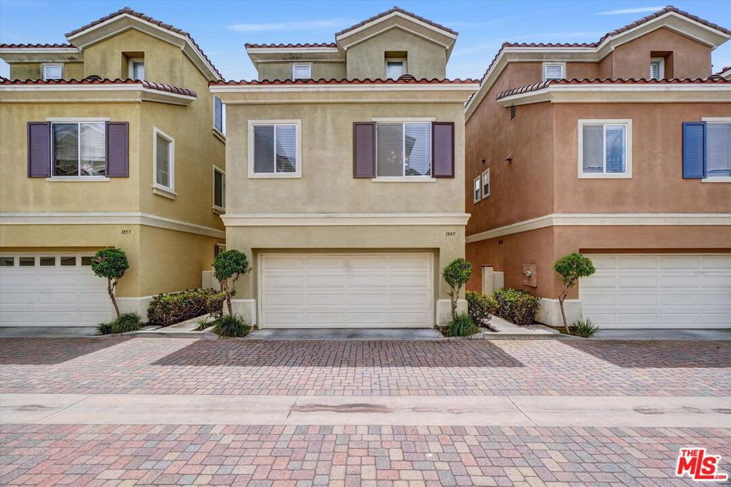 1849 W 213th Street, Torrance CA 90501