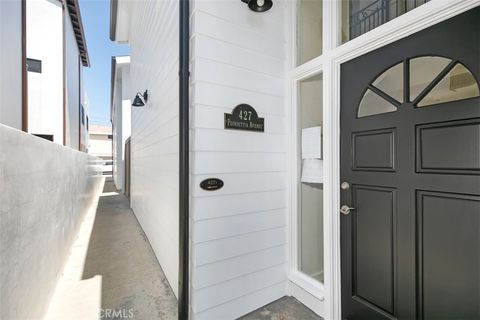 Photo of 427 Poinsettia Avenue #1/2, Corona Del Mar, CA 92625 (MLS # NP26072796)