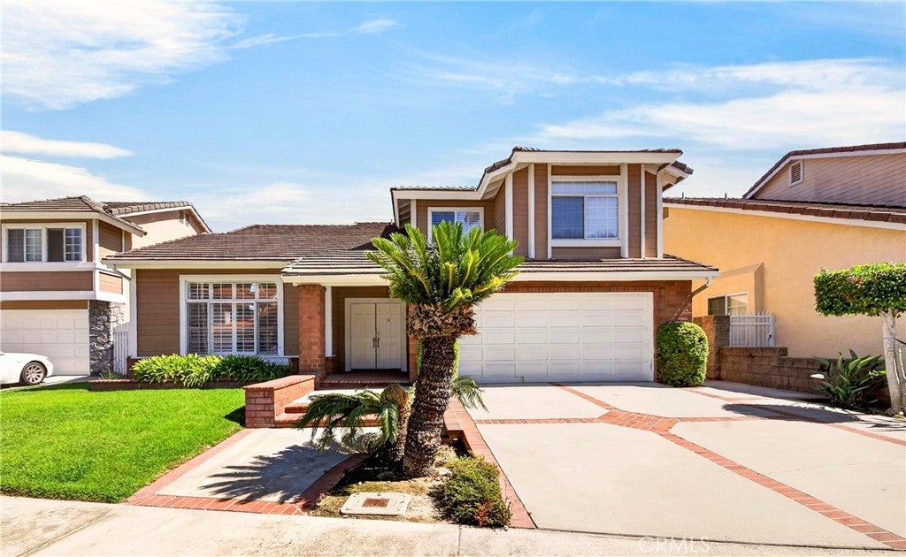 16140 Ridgeview LN
