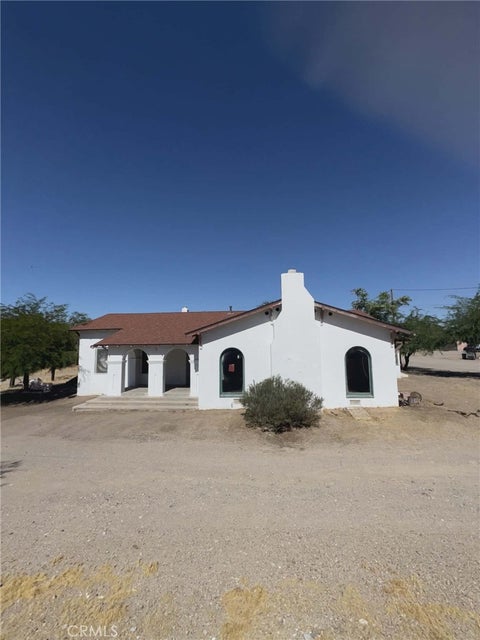 Photo of 36708 Fort Irwin RD, Barstow, CA 92311 (MLS # HD26136310)