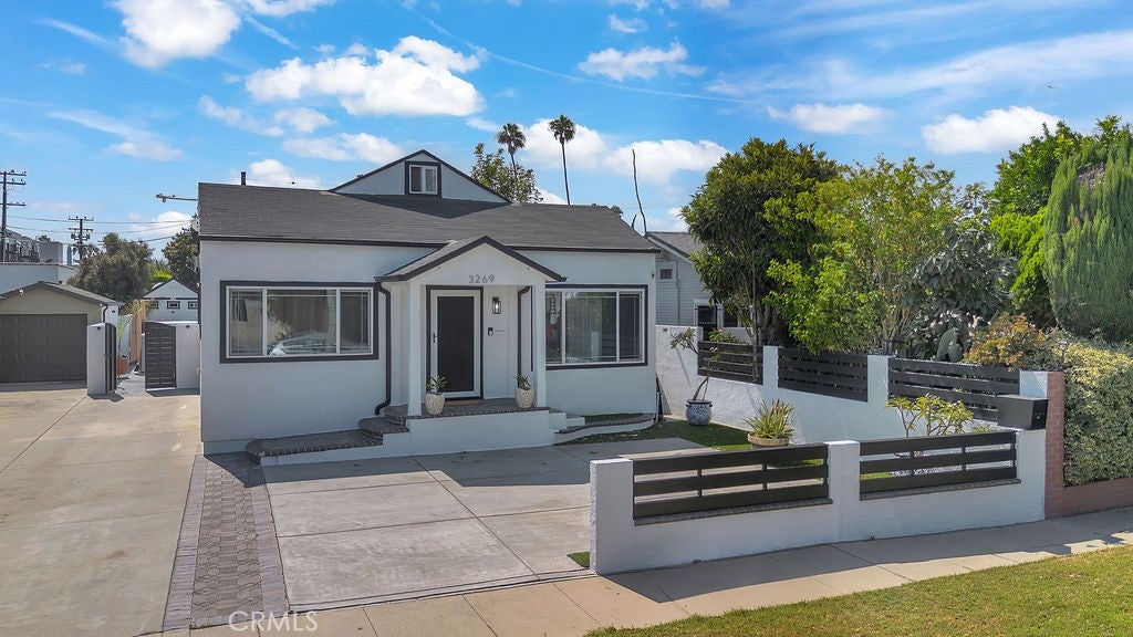 3269 Fay AVE, Los Angeles CA 90034