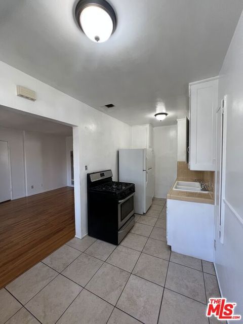 Photo of 873 N Hoover Street #1/2, Los Angeles, CA 90029 (MLS # 26649067)