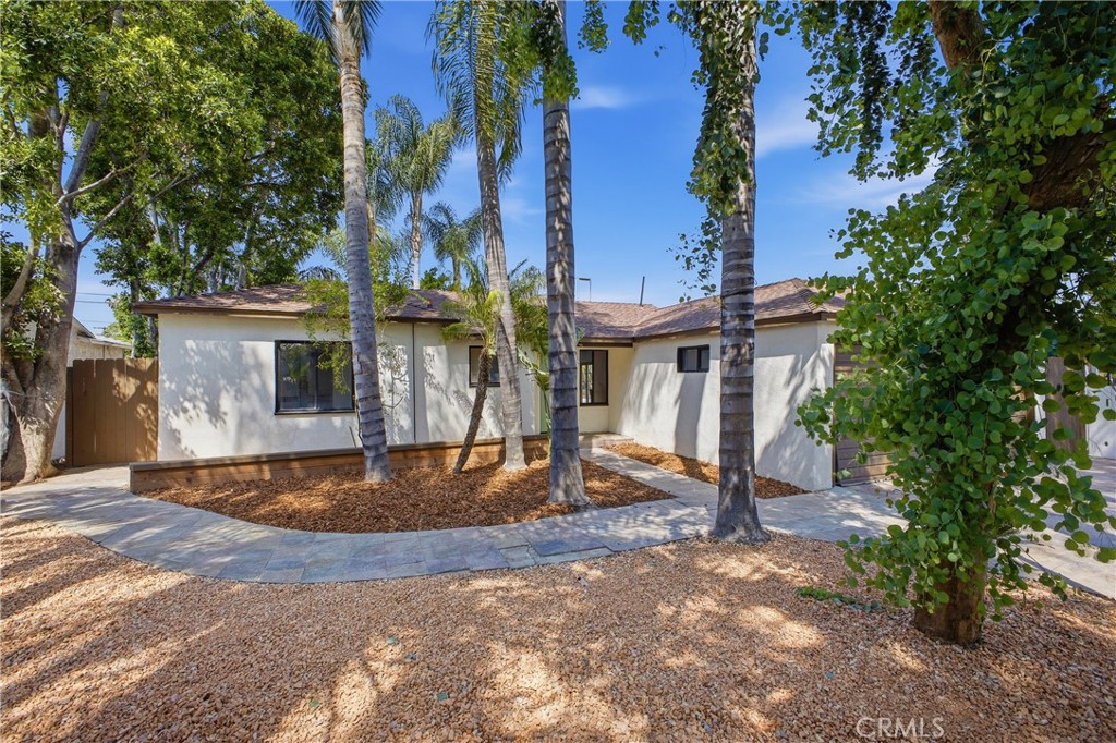 6845 Aura Avenue