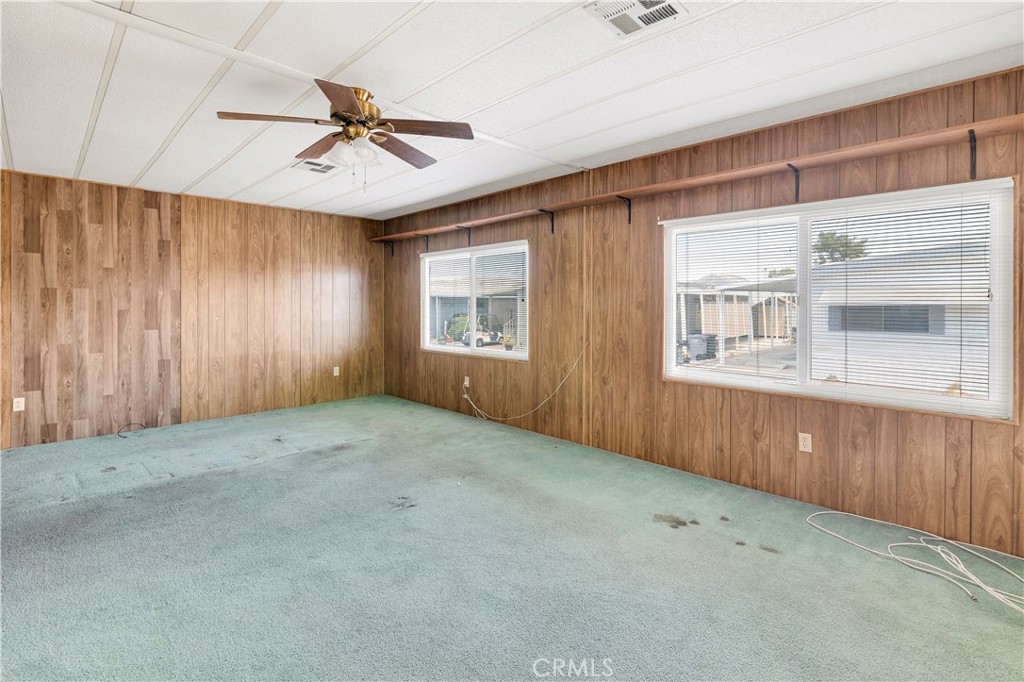 5001 W Florida Avenue 250