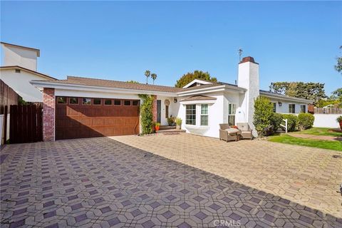 Photo of 1007 Avenue C, Redondo Beach, CA 90277 (MLS # SB26072392)