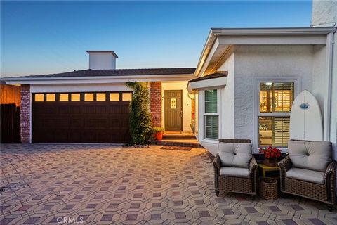 Photo of 1007 Avenue C, Redondo Beach, CA 90277 (MLS # SB26072392)