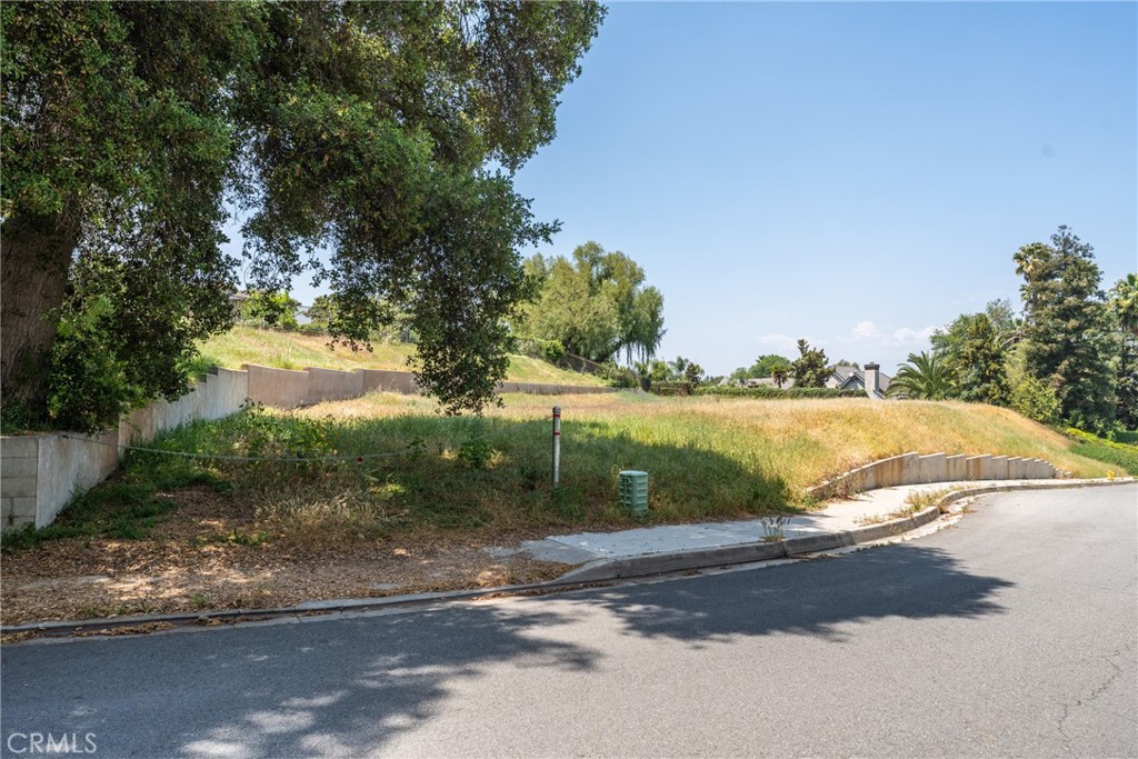 0 Sunnyside Avenue