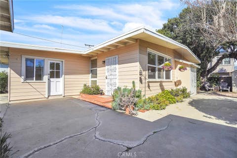 Photo of 3712 N Weston Place #2, Long Beach, CA 90807 (MLS # PW26158328)