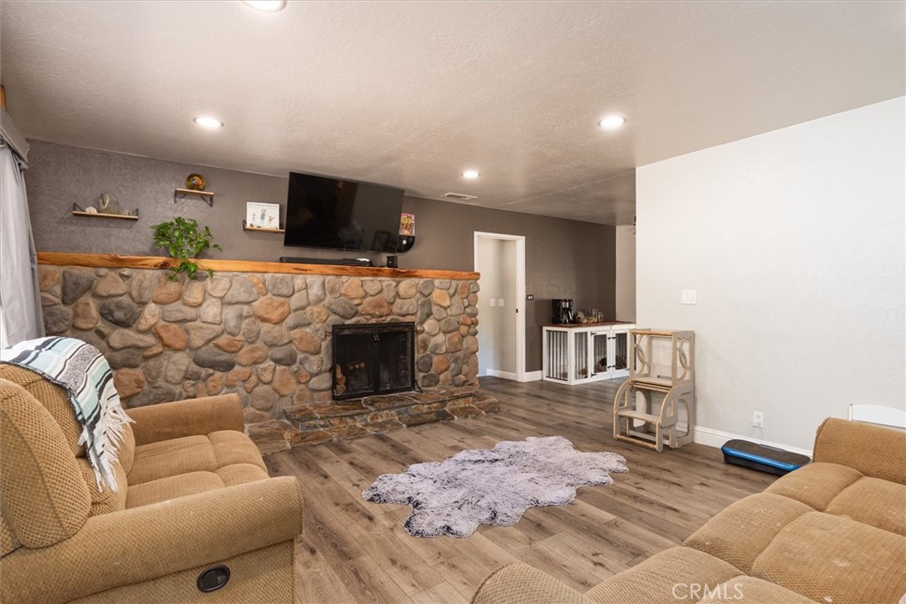 Properties 4 40700 Road 425a