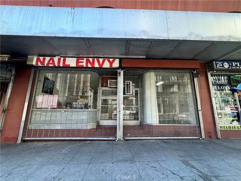 Photo of 312 W 5th St #R113, Los Angeles, CA 90013 (MLS # SR25243689) Photo of 312 W 5th St #R113, Los Angeles, CA 90013 (MLS # SR25243689)