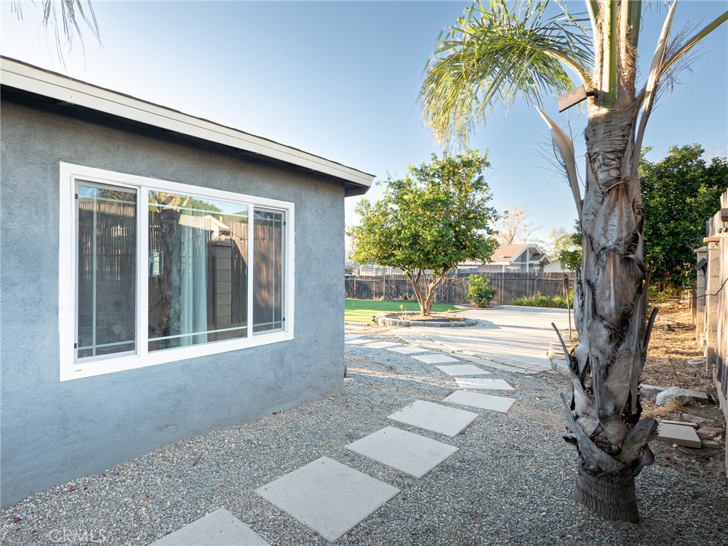 32369 valley view Avenue