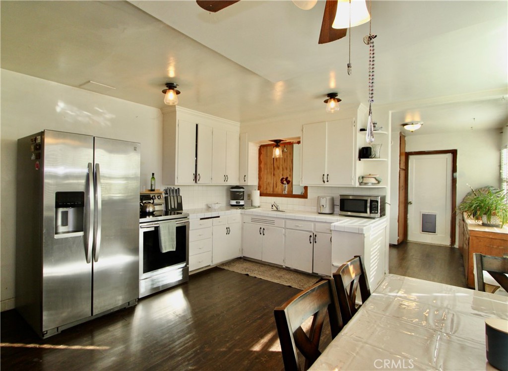 1300 N Forbes